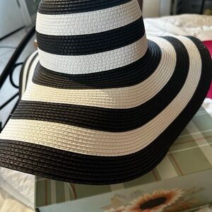 a new day Black and White Striped Wide-Brim Sun Hat